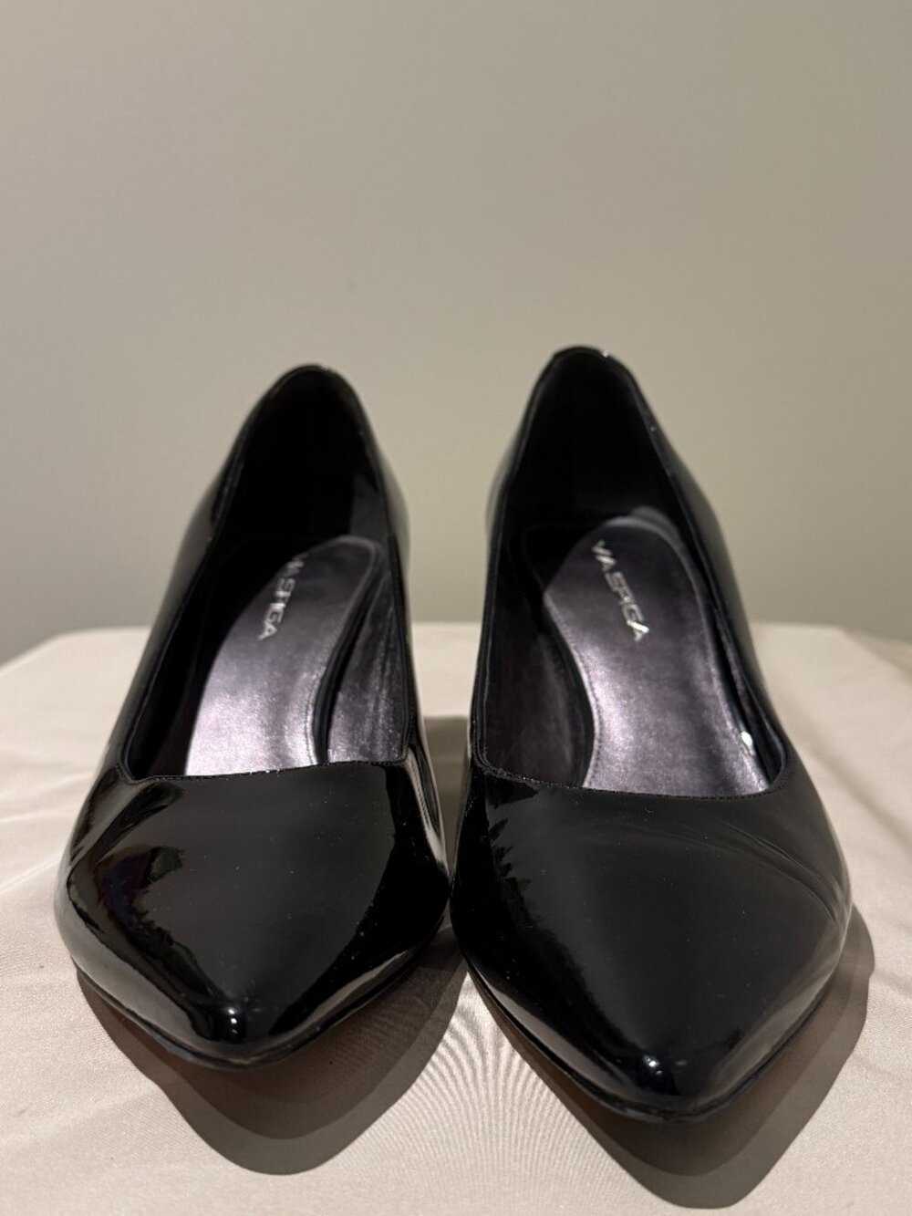 Via Spiga High Heeled Patent Leather Shoes - Size 9.5 - Black
